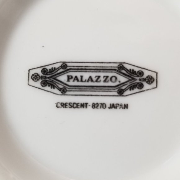 Palazzo Sugar Bowl w/ Lid "Crescent" #8270  Fine White Porcelain & Gold Japan - Picture 5 of 8